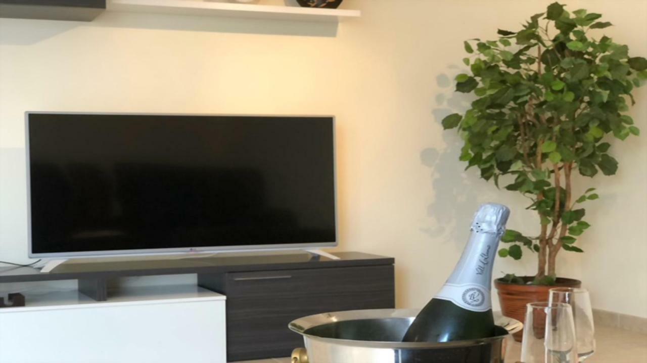 Fantastico Chalet Adosado De Lujo "Un Salto Al Paraiso" San Jorge  Eksteriør billede